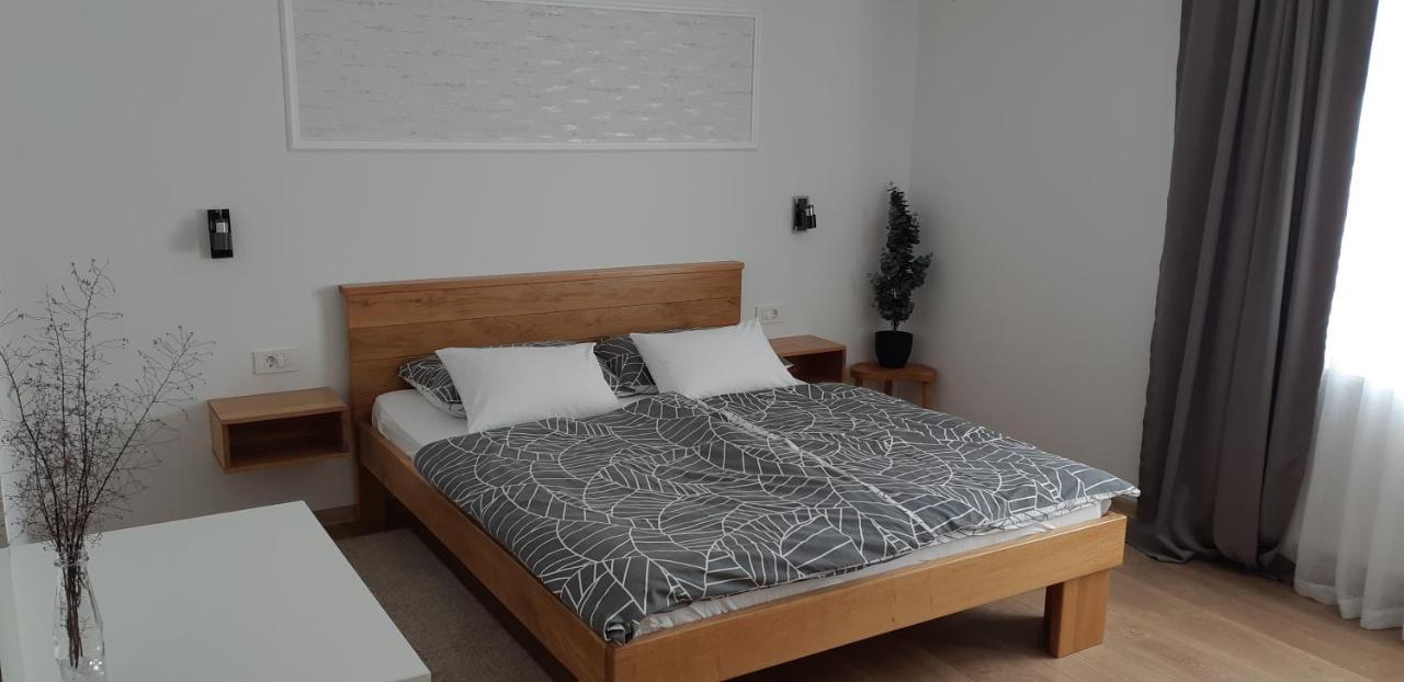 Apartments Woodnotes Licko Petrovo Selo Zewnętrze zdjęcie