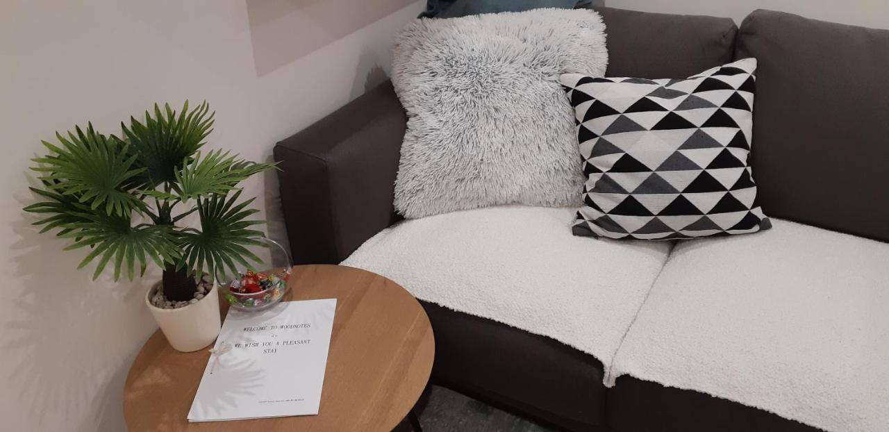 Apartments Woodnotes Licko Petrovo Selo Zewnętrze zdjęcie