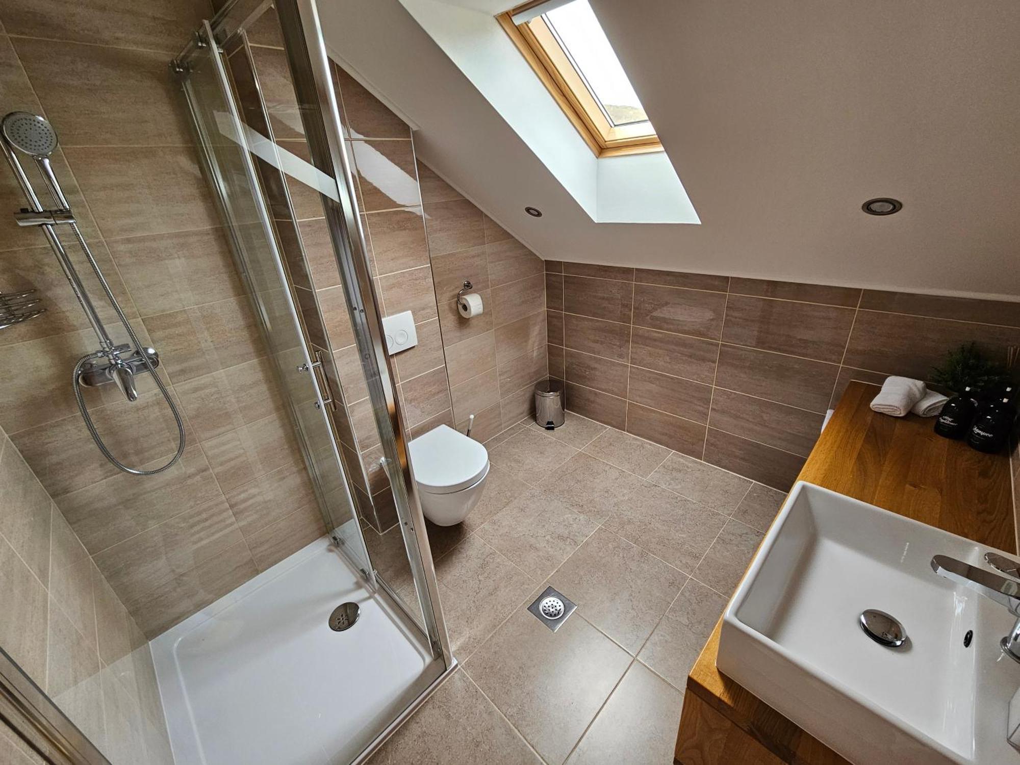 Apartments Woodnotes Licko Petrovo Selo Zewnętrze zdjęcie