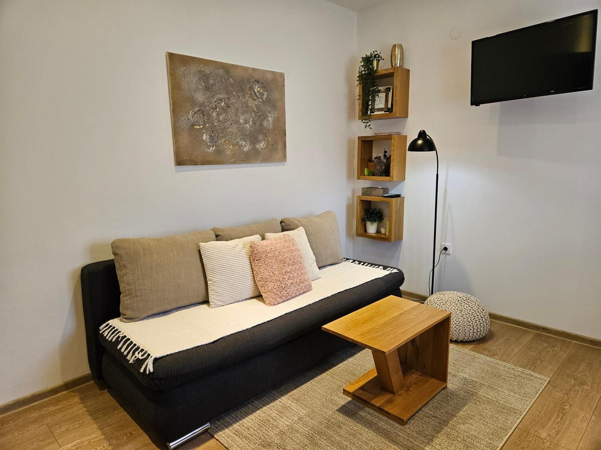 Apartments Woodnotes Licko Petrovo Selo Zewnętrze zdjęcie