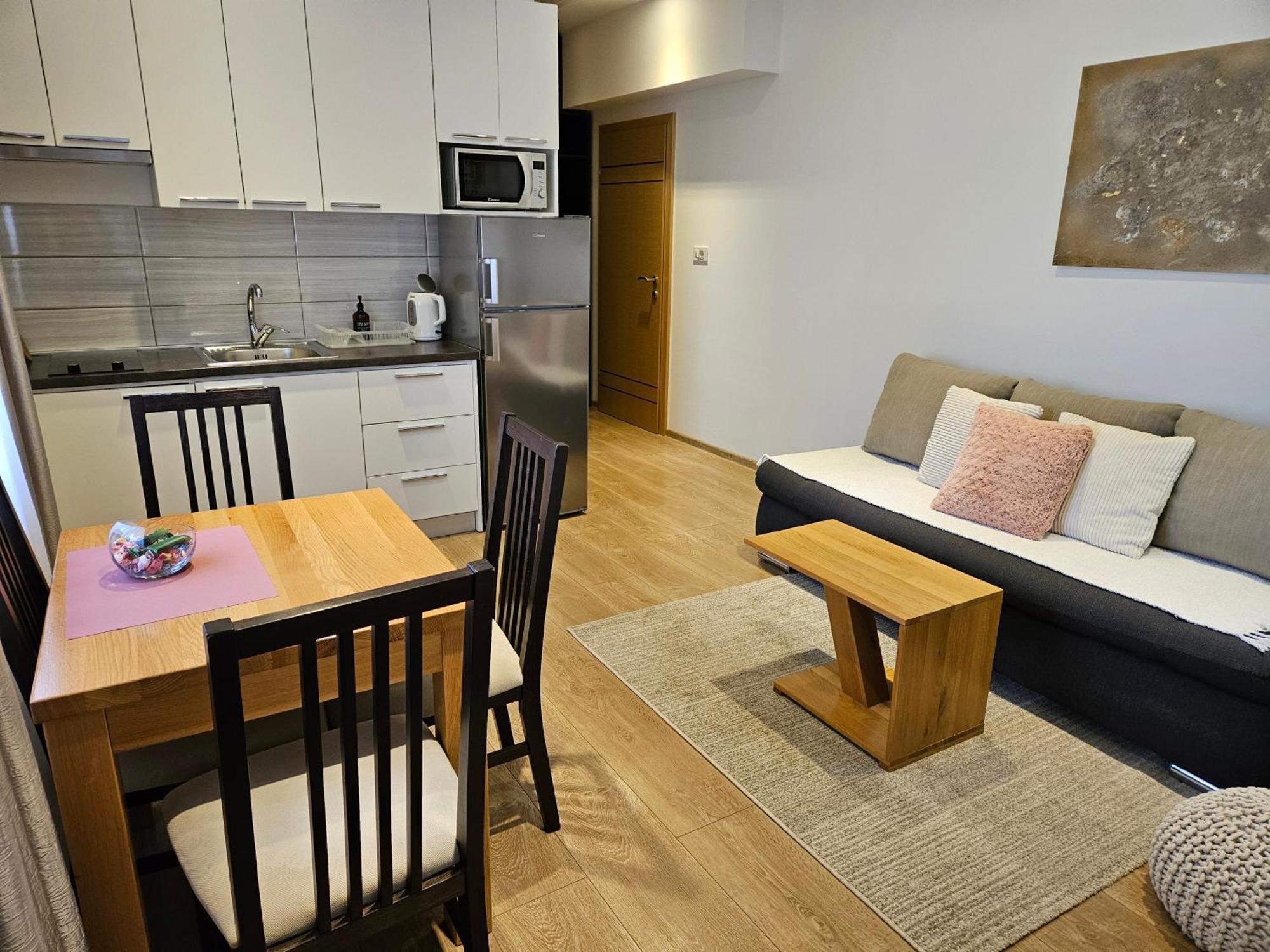 Apartments Woodnotes Licko Petrovo Selo Zewnętrze zdjęcie