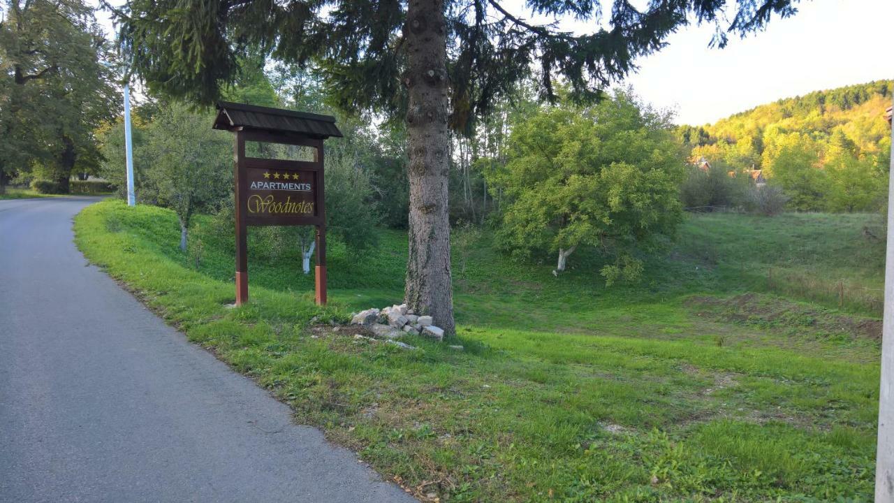 Apartments Woodnotes Licko Petrovo Selo Zewnętrze zdjęcie