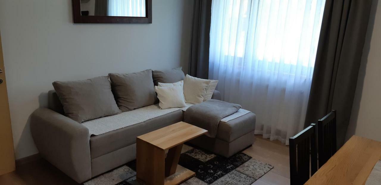 Apartments Woodnotes Licko Petrovo Selo Zewnętrze zdjęcie