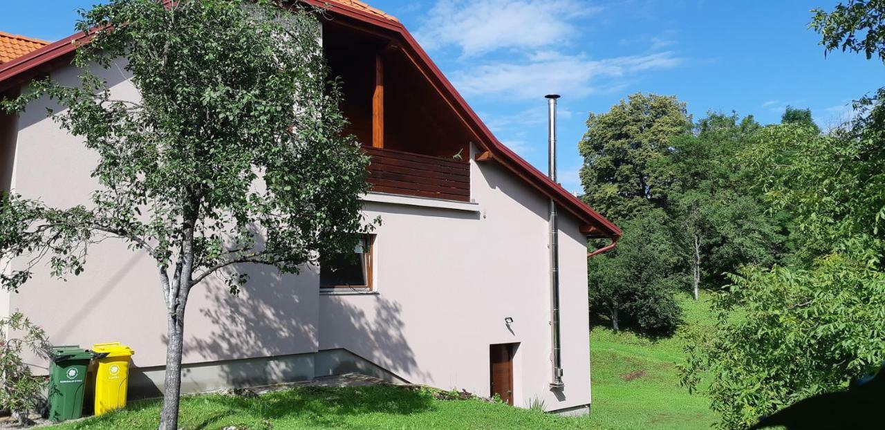 Apartments Woodnotes Licko Petrovo Selo Zewnętrze zdjęcie